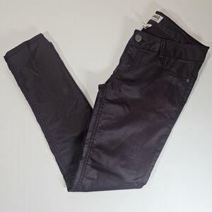 Mudd Faux Leather Pants Womens Size 7 Burgundy Skinny Y2K Style Low Rise Bottoms